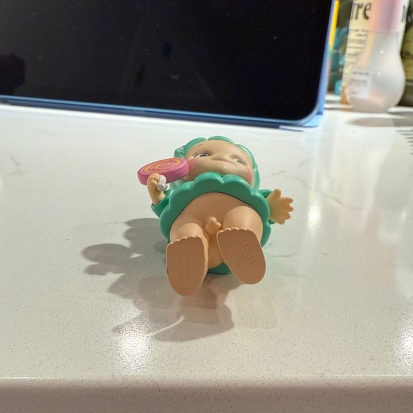 Sonny Angel Pumpkin Patch Series- Frog - Picture 2 of 3